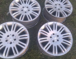 R18 MERCEDES-BENZ E 350 1990-2024 - 1
