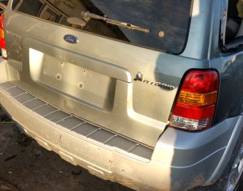 FORD Escape 2006