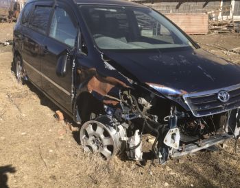 TOYOTA Ipsum 2000-2004 - 4
