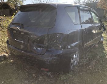TOYOTA Ipsum 1999-2005 - 3
