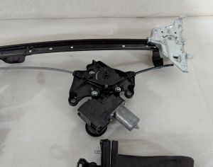 LEXUS UX 200 2018-2023 - 3