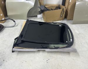 TESLA Model 3 2024-2025