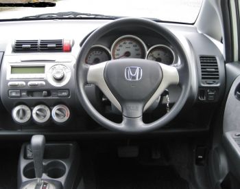 HONDA FIT 2004-2006 - 1