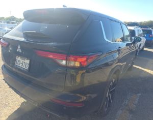 MITSUBISHI Outlander 2022 2.5 - 3