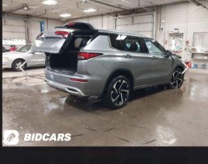 MITSUBISHI Outlander 2022 2.5 - 4