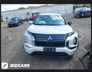 MITSUBISHI Outlander 2022 2.5 - 9