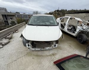 VOLKSWAGEN Routan 2010-2011