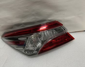 TOYOTA Camry 2018-2022 - 2