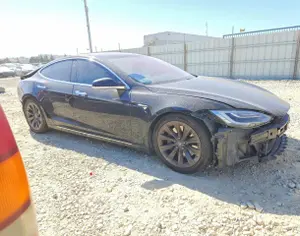 TESLA Model S 2017 0.9 - 1