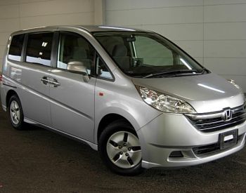 HONDA Step Wagon 2005 2.0
