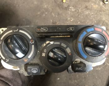 NISSAN March 2002-2007 - 1