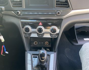 HYUNDAI Elantra 2019 2.0 - 11