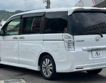 HONDA Step Wagon 2009-2015 - 1
