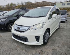 HONDA Freed 2010-2015 - 1