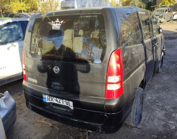 NISSAN Serena 2003 2.0