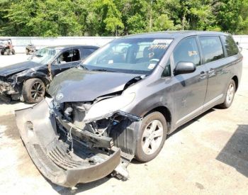 TOYOTA Sienna 2019 3.5