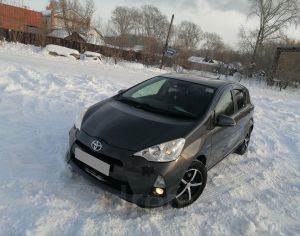 TOYOTA Aqua 2010-2016