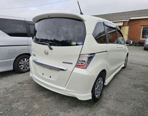 HONDA Freed 2010-2015 - 1