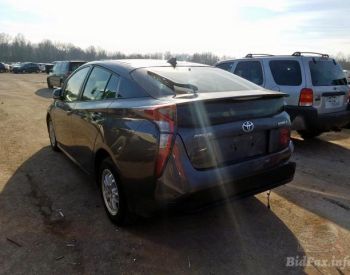 TOYOTA Prius 2017 1.8 - 6