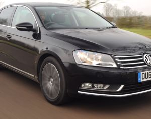 VOLKSWAGEN Passat 2010-2015 - 4