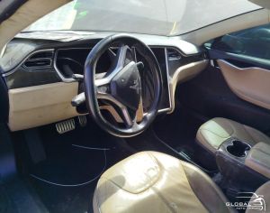 TESLA Model S 2013 0.1 - 6
