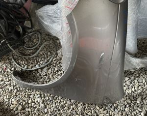 TOYOTA Vitz 2002-2007 - 2