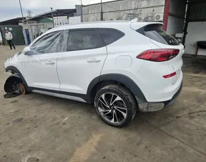 HYUNDAI Tucson 2019 2.4 - 4