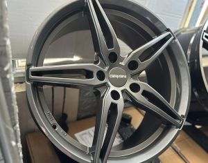 5/112,R-18,J-7/5,ET-38..SKODA/ MERCEDES-BENZ / VOLKSWAGEN / AUDI..ORIGINAL ITALY..CARMANI WHEELS