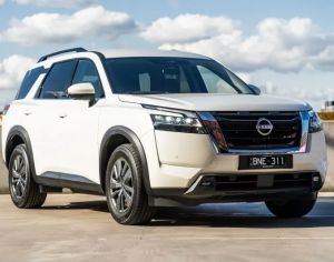 იშლება Razbiraetsa nissan