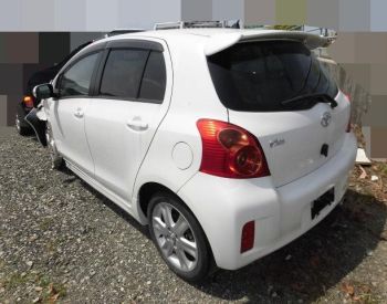 TOYOTA Vitz 2005-2011