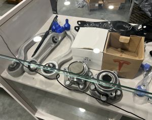 TESLA Model Y 2021 0.1 - 8